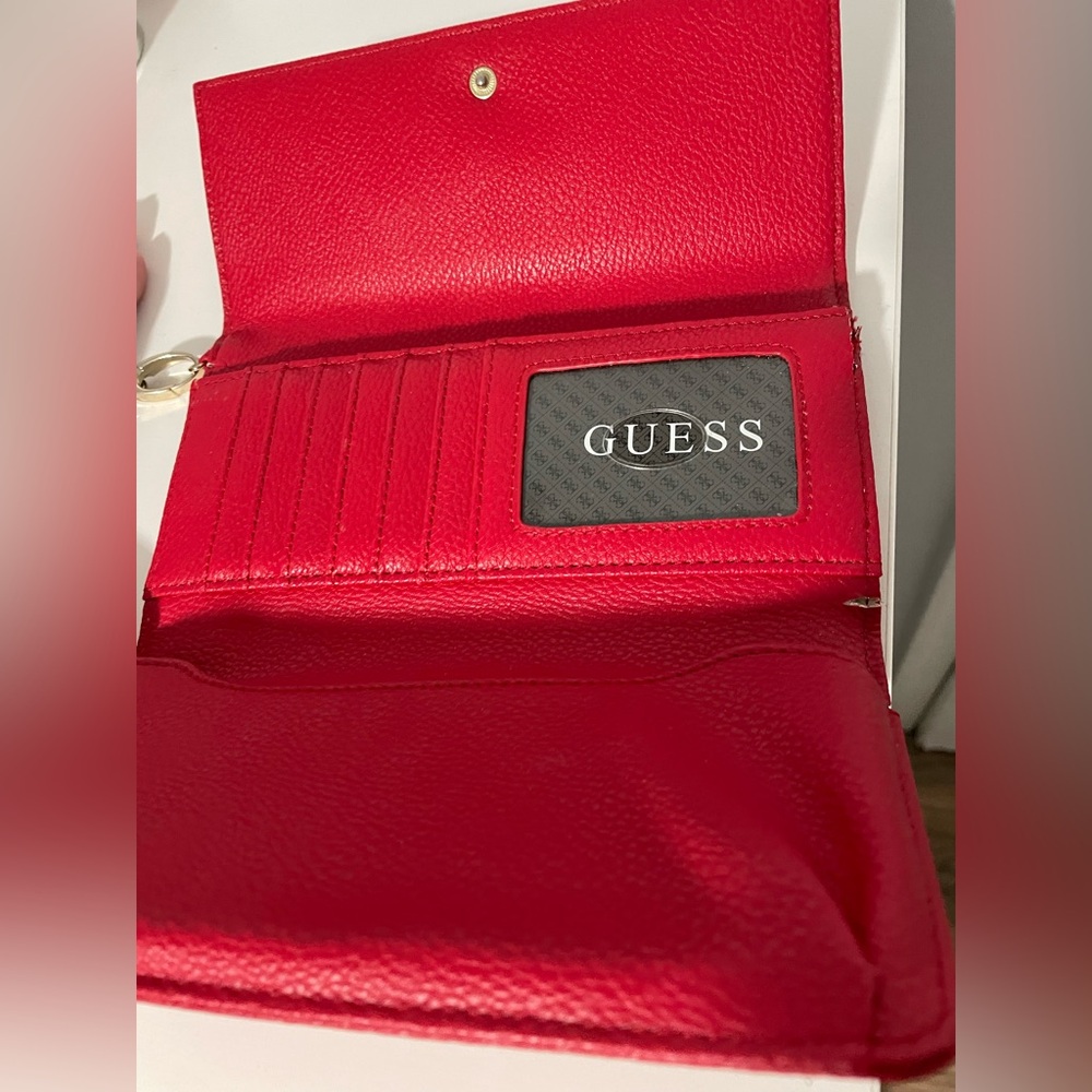 Guess Wallet - Picture 2 of 3